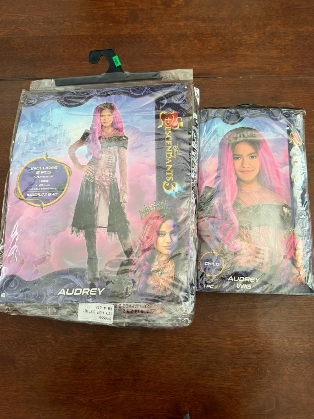 Disney Descendants 3 Audrey Cosplay Costume Youth Size Medium 8-10 with wig